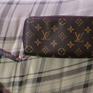 Louis Vuitton Brown and Gold Monogram Clutch